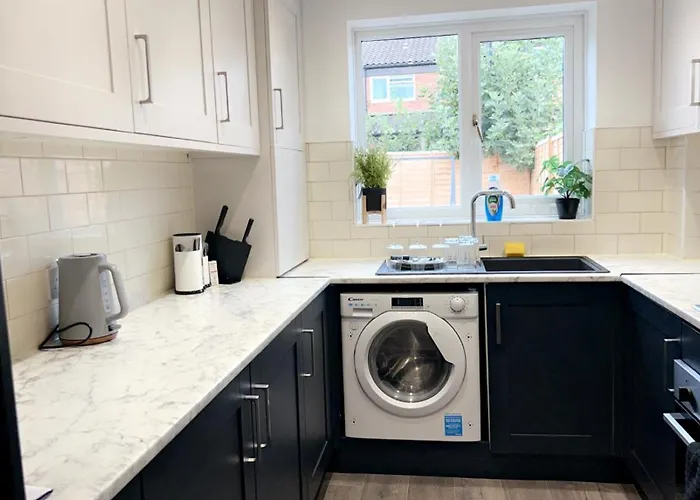 Redline Homes London